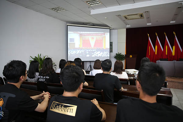 5月10日，萬州港第四聯(lián)合團(tuán)支部組織團(tuán)員青年集中觀看慶祝中國共產(chǎn)主義青年團(tuán)成立100周年大會(huì)直播.JPG